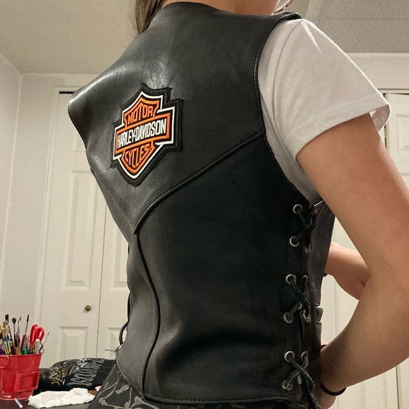 Authentic Harley Davidson leather vest - Picture 5 of 8